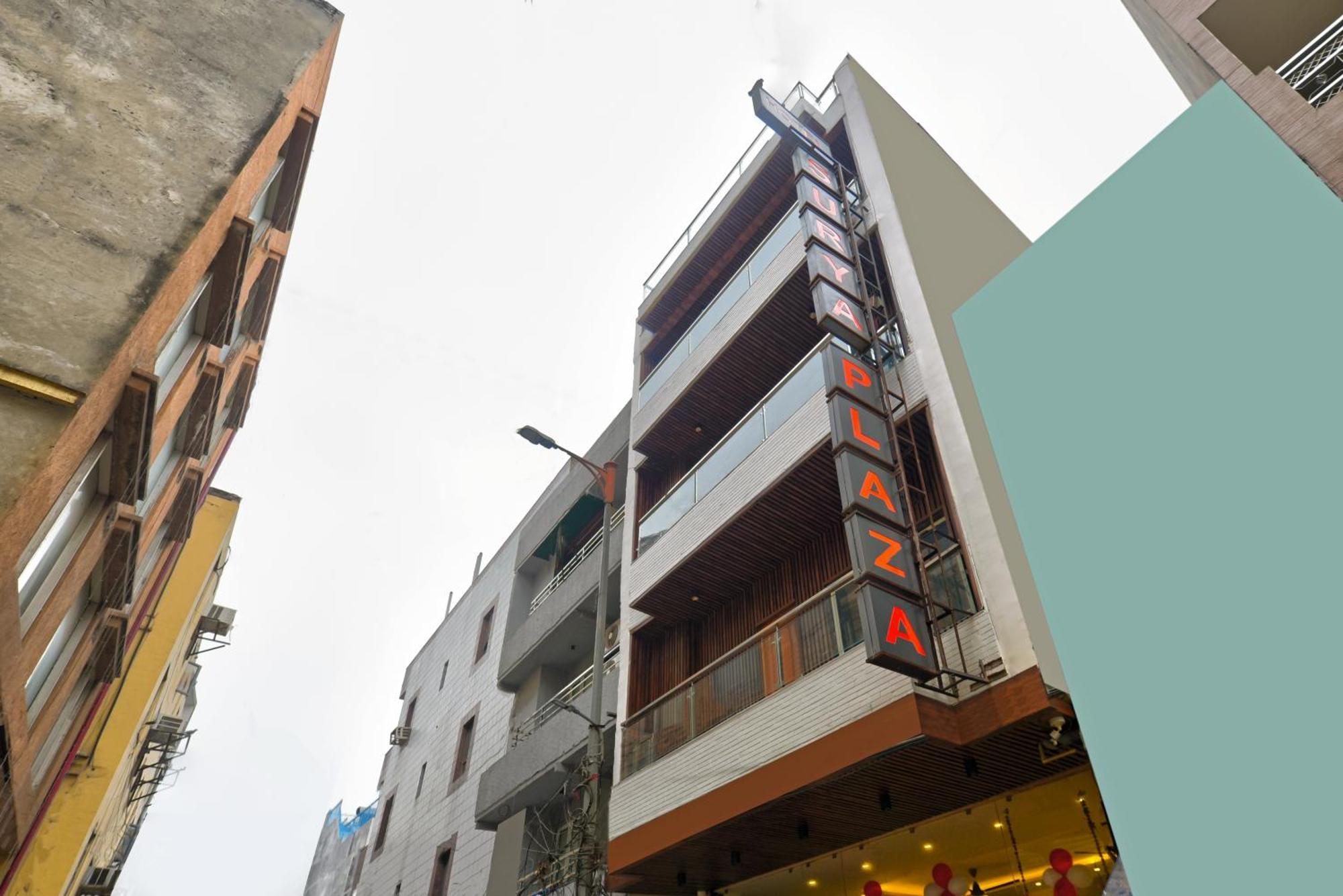 Hotel Surya Plaza New Delhi Exterior photo
