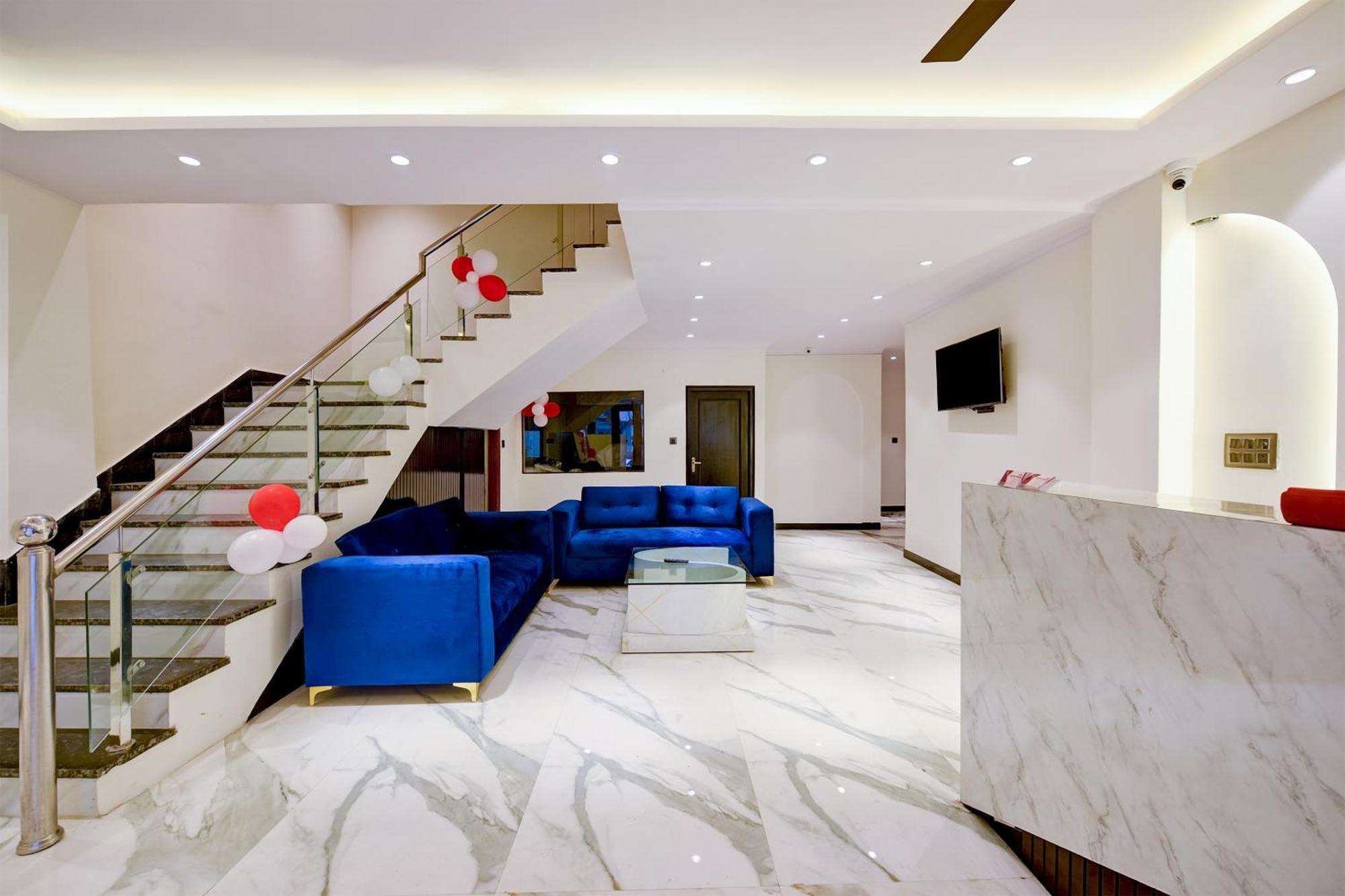 Hotel Surya Plaza New Delhi Exterior photo