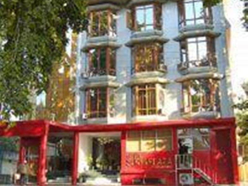 Hotel Surya Plaza New Delhi Exterior photo